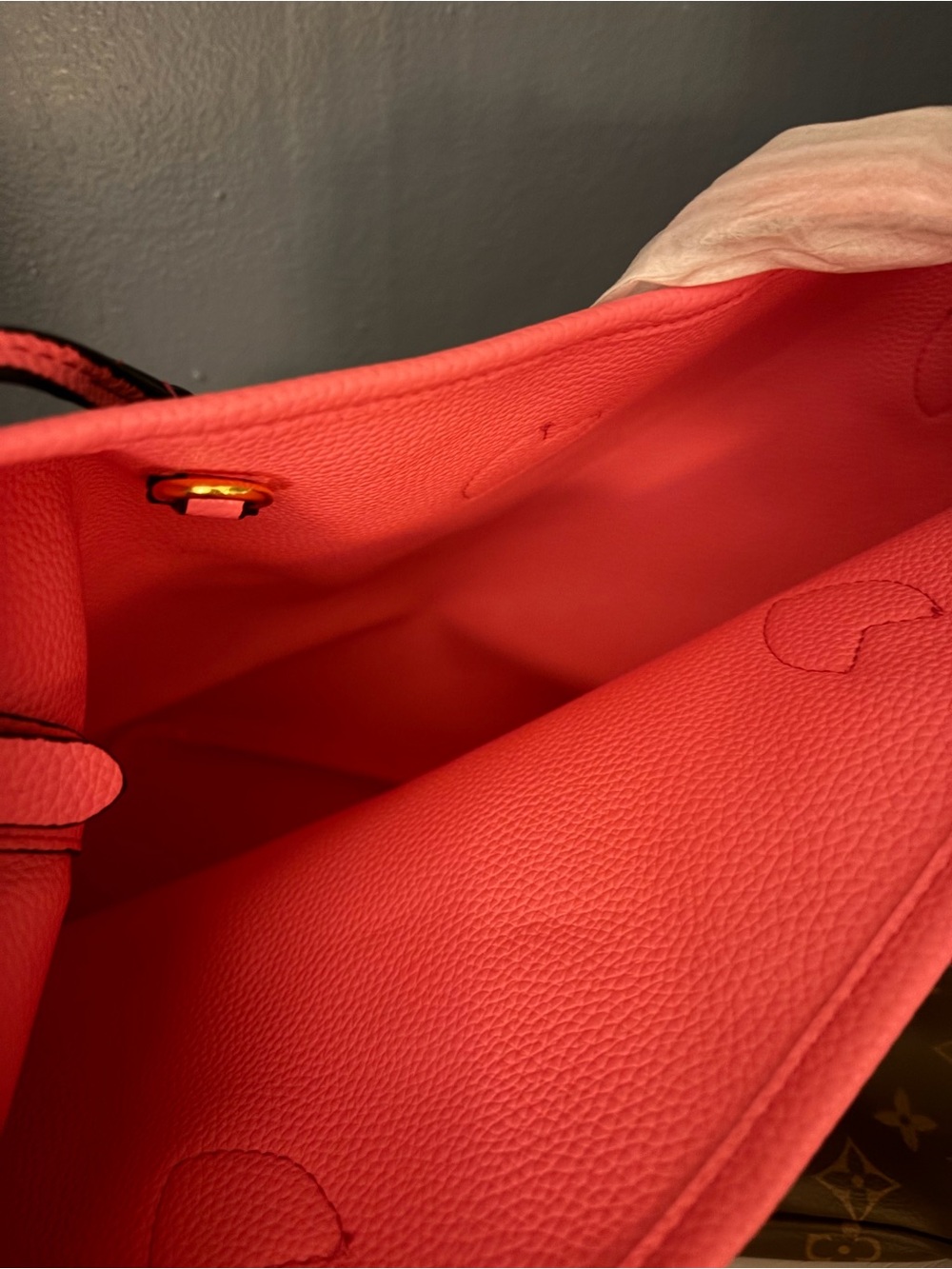 Women’s Pebbled Leather Tote Bag in pink
